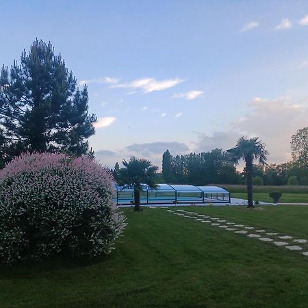 Domaine Du Clos Henri Essay Екстериор снимка